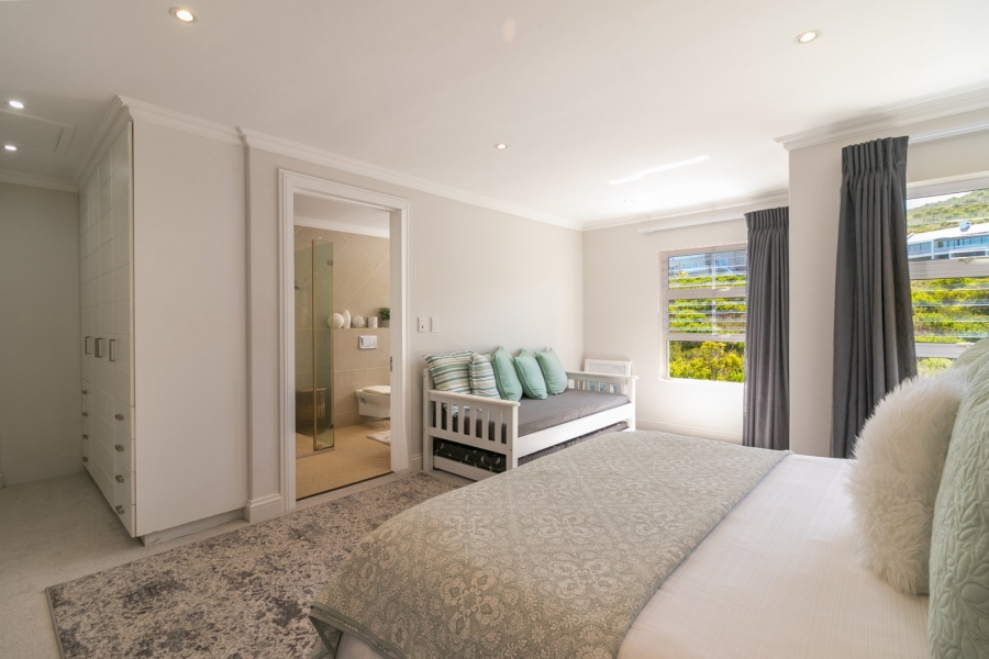 6 Bedroom Property for Sale in Pezula Golf Estate Western Cape